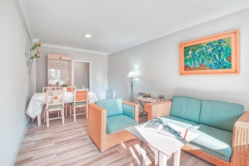 Apartamento New Folch Sevilla B Luaran gambar
