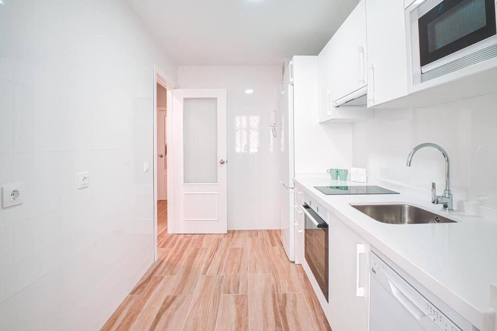 Apartamento New Folch Sevilla B Luaran gambar