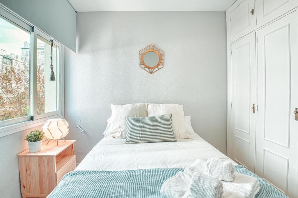 Apartamento New Folch Sevilla B Luaran gambar